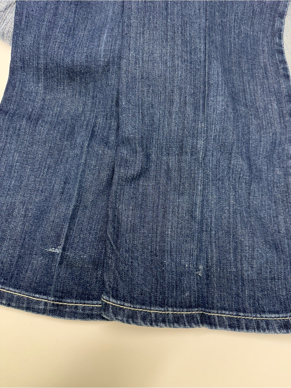 Cinch Ada Relaxed Lightly Distressed Bootcut Denim Jeans - Picture 6 of 12